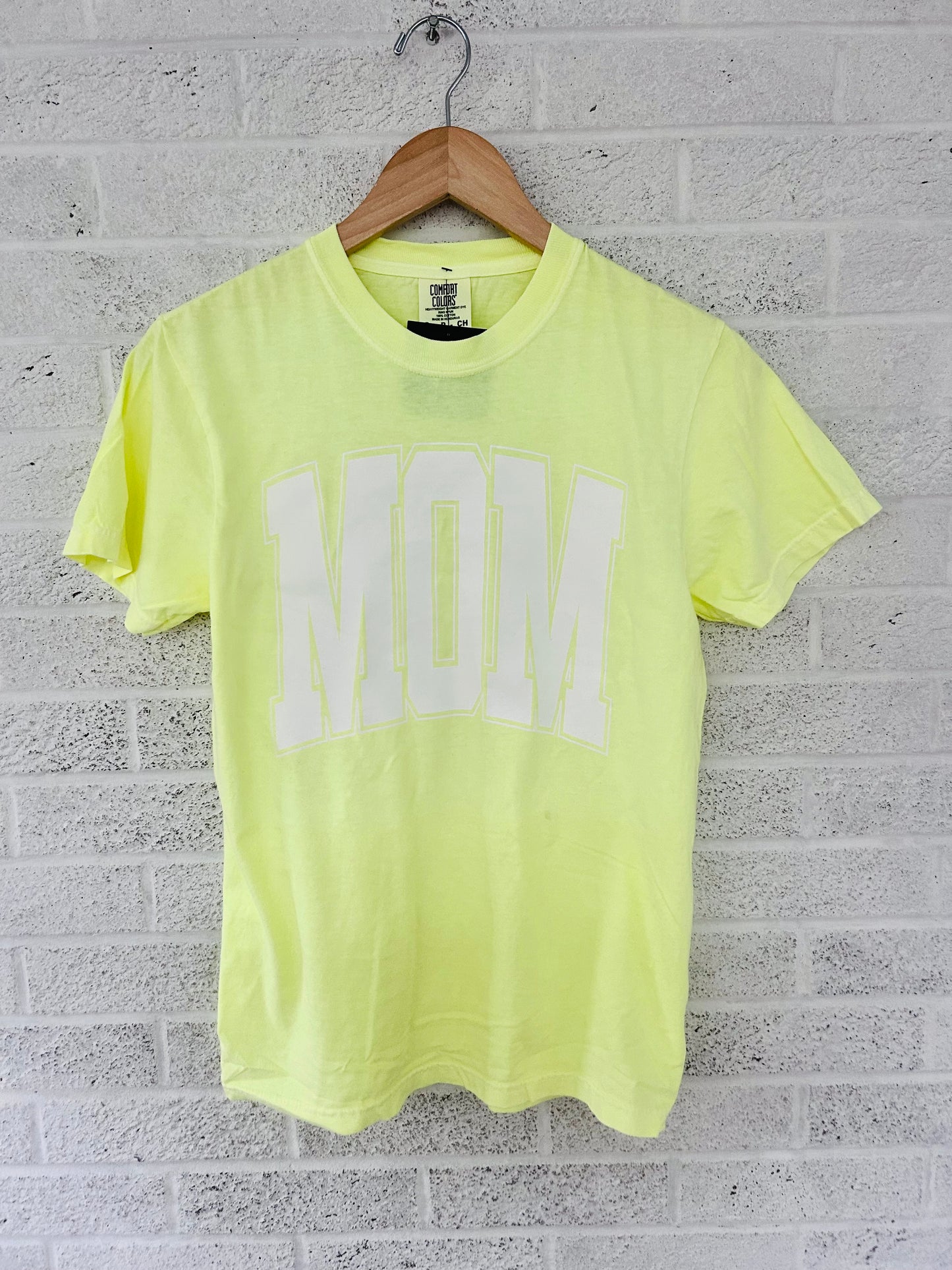 Mom Varsity Vintage T-shirt