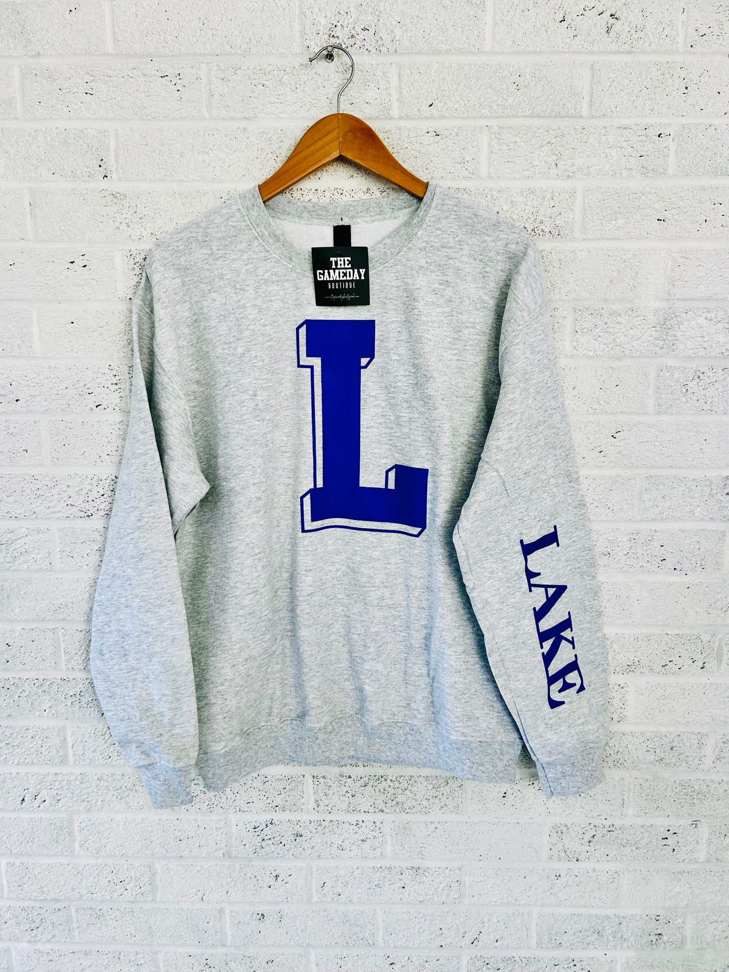 L Sweatshirt Lake