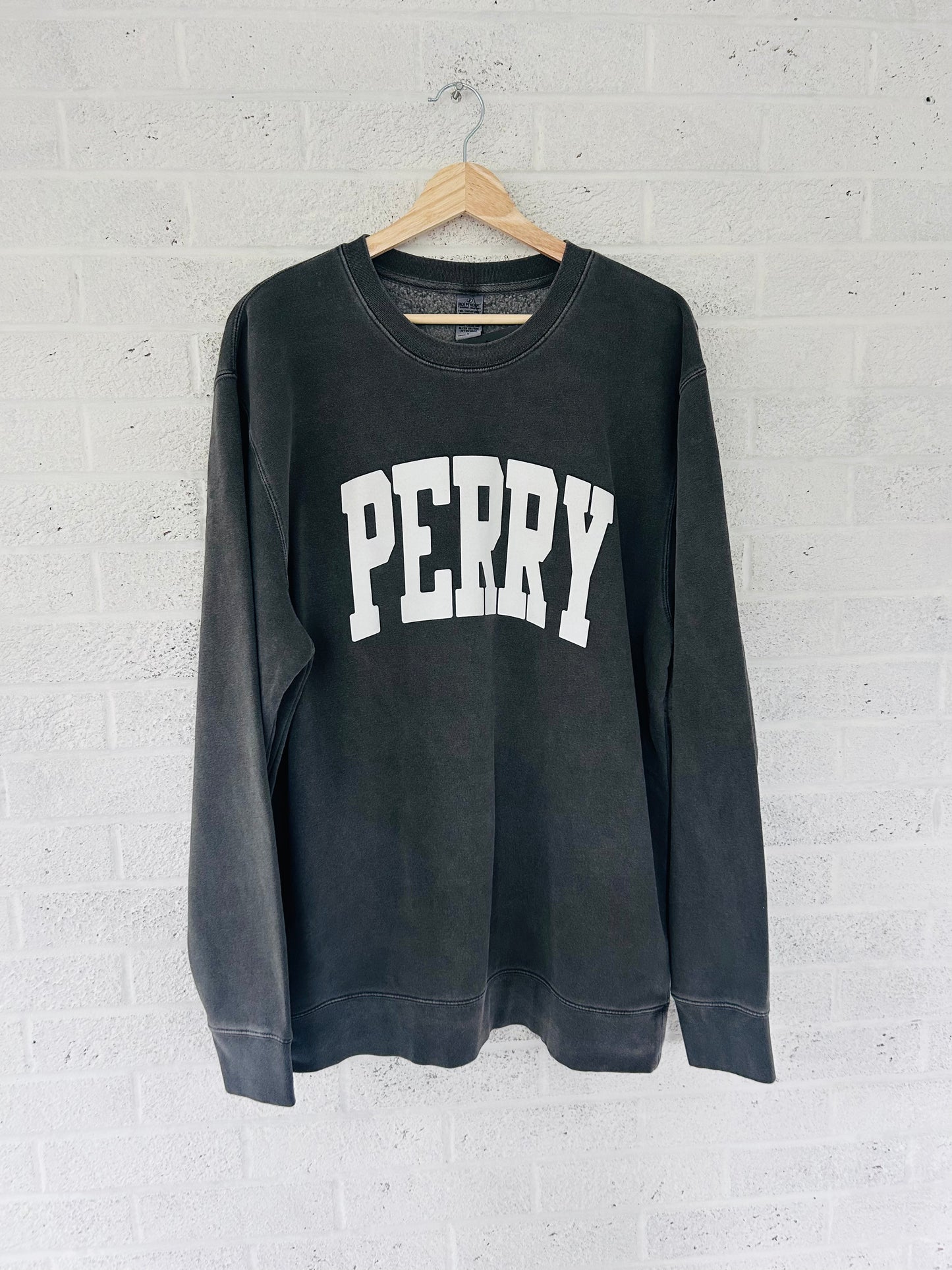 Perry Vintage Sweatshirt