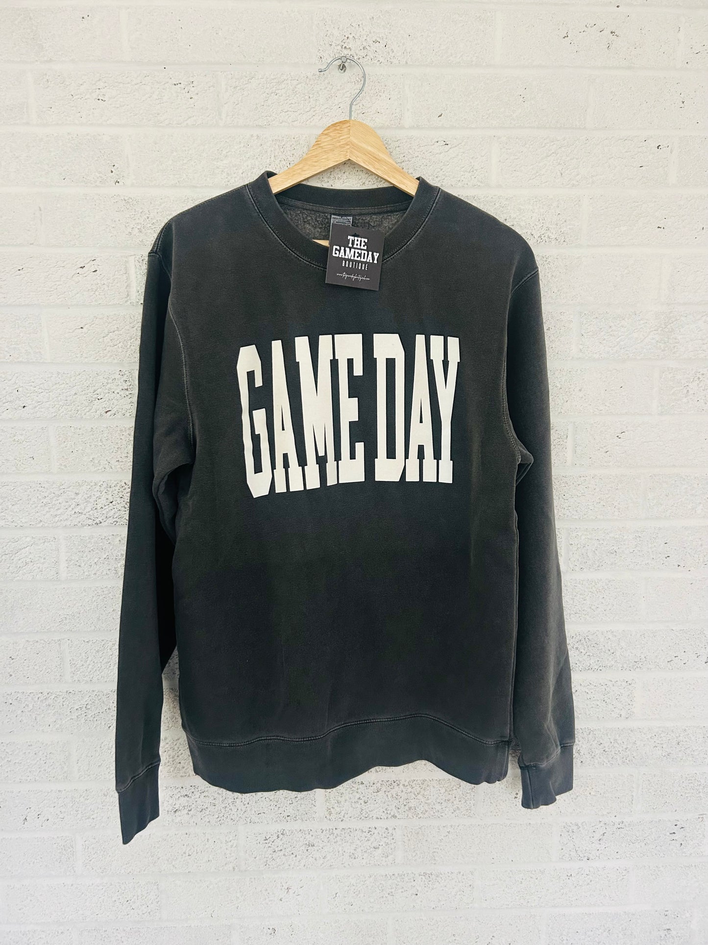Game Day Vintage Sweatshirt in Black