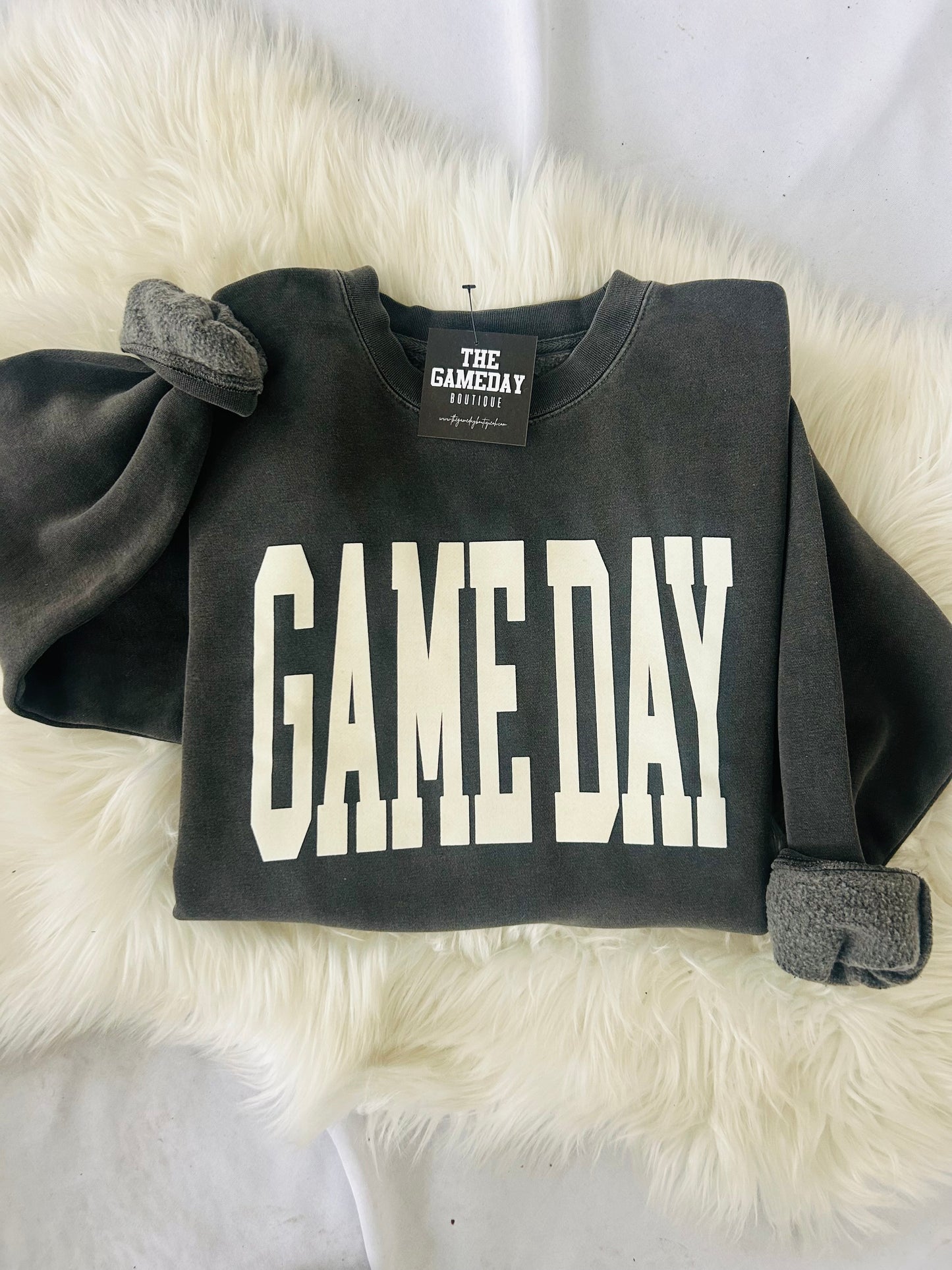Game Day Vintage Sweatshirt in Black