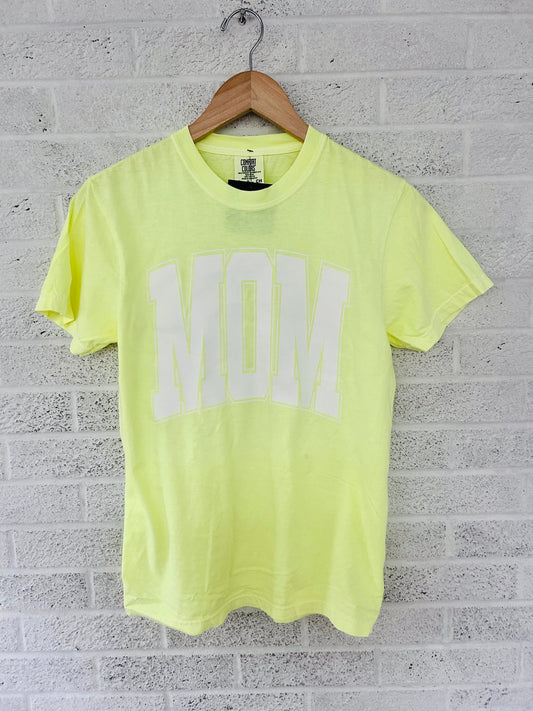 Mom Varsity Vintage T-shirt