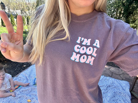 I'm a Cool Mom Vintage T-shirt